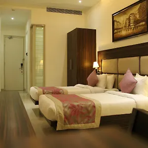 Bhawna Clarks Agra Hotel